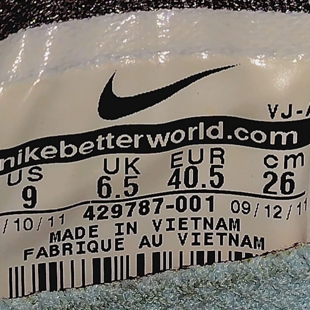 Nike - Picture 5 of 5